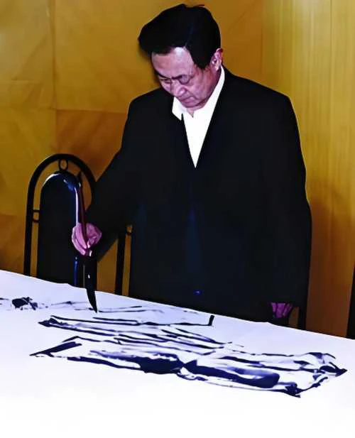 周彬老师的照片，单击鼠标查看大图！